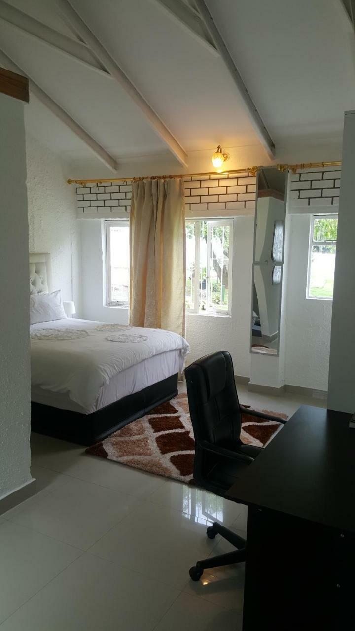 מידרנד Simbasun Cottages מראה חיצוני תמונה